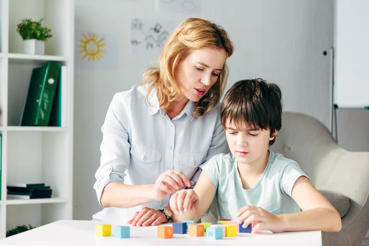 child psychologist and kid